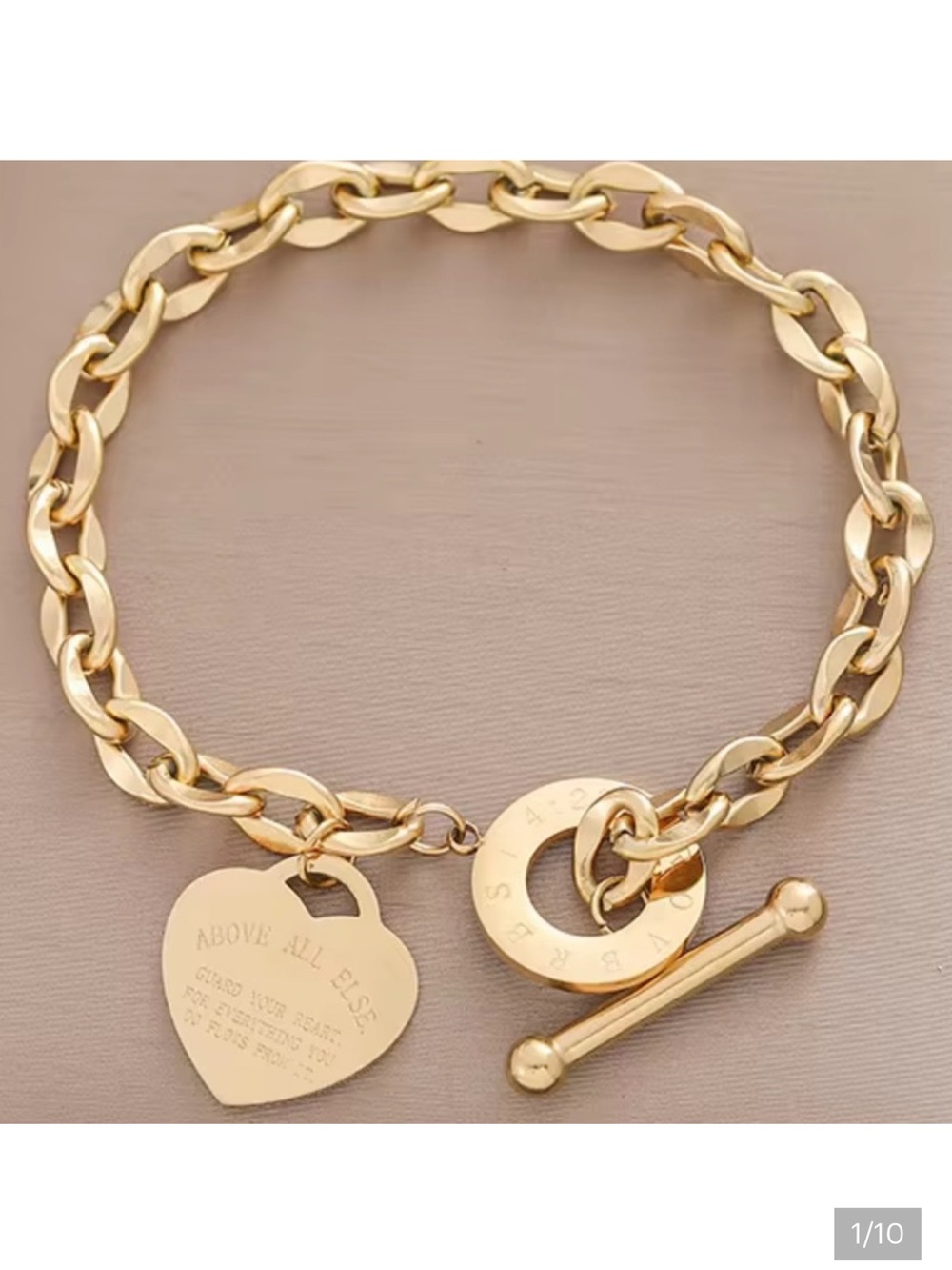 Golden Chain Bracelet With Heart.